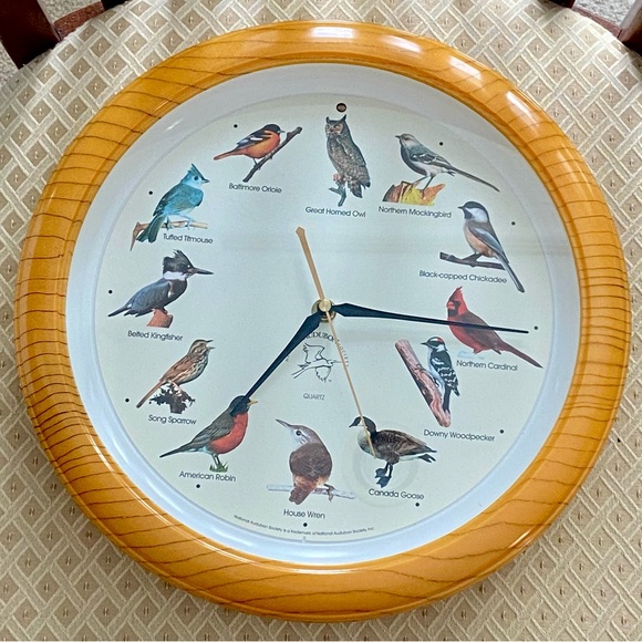 National Audubon Society Singing Bird Clock Working (TeleBrands Version) Cottage - Picture 4 of 13